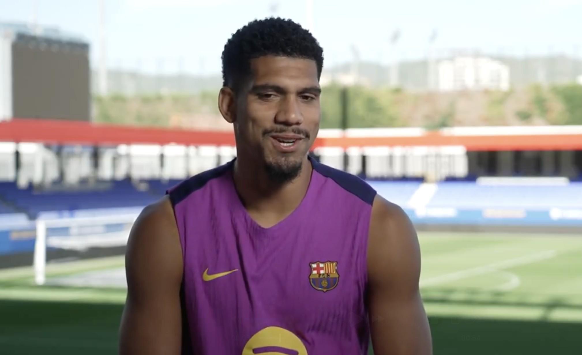 阿劳霍盛赞亚马尔：职业态度与球场表现并重