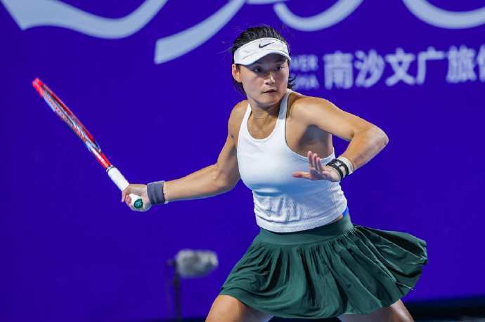 2025广州网球赛：王雅繁0-2不敌孙璐璐 止步女单16强