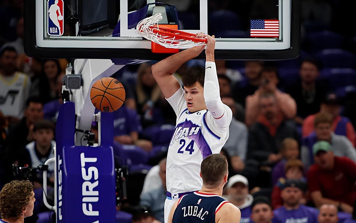 首战轰22分9板！湖人今夏错失的爵士内线新星有多强？