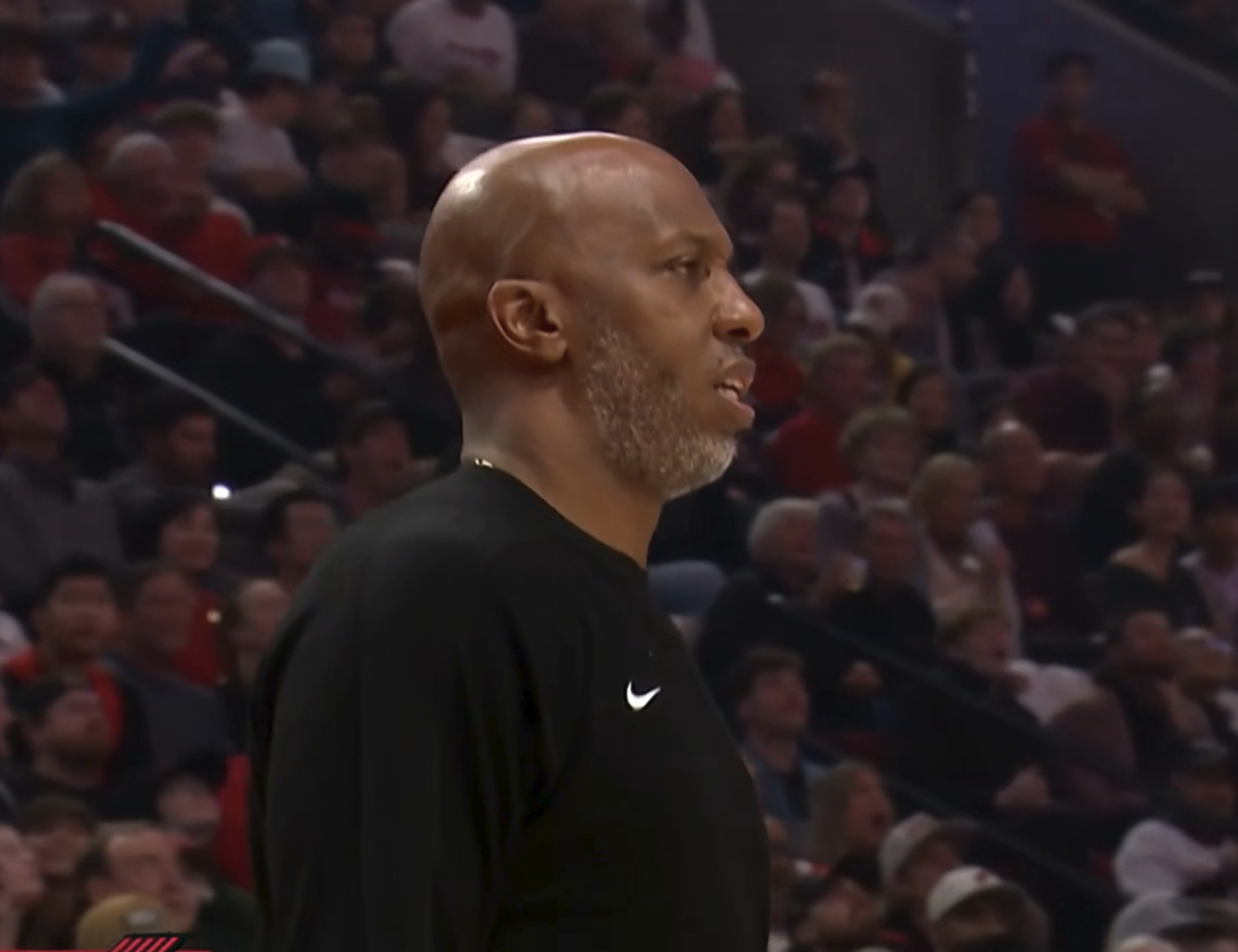 杨瀚森NBA首秀仅2分1板，文班亚马40+15完胜新状元，快船爵士战况激烈