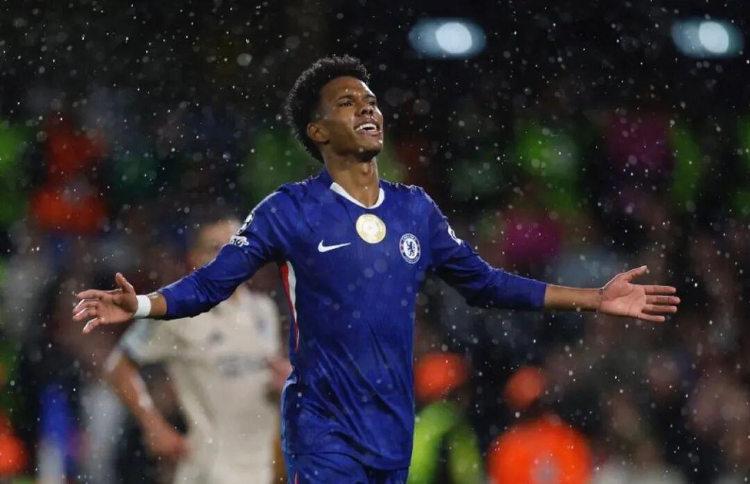 切尔西赚大了！18岁超新星双线破门 转会费仅花4500万