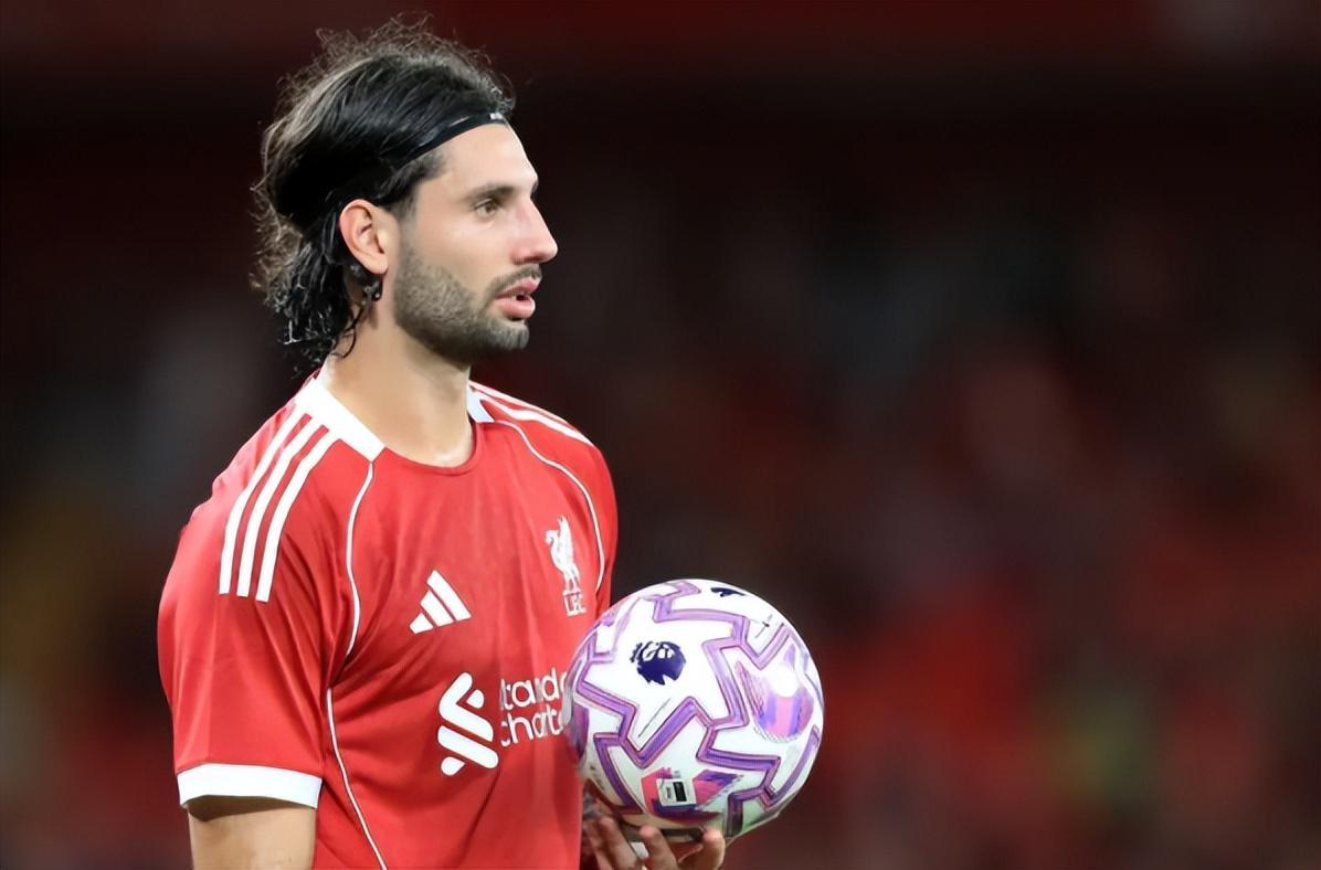 利物浦赚翻了！7000万欧签下世界级中场，杰队8号球衣后继有人