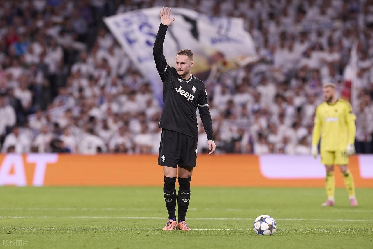 尤文图斯0-1负于皇马，迪格神勇难救主，图多尔帅位告急