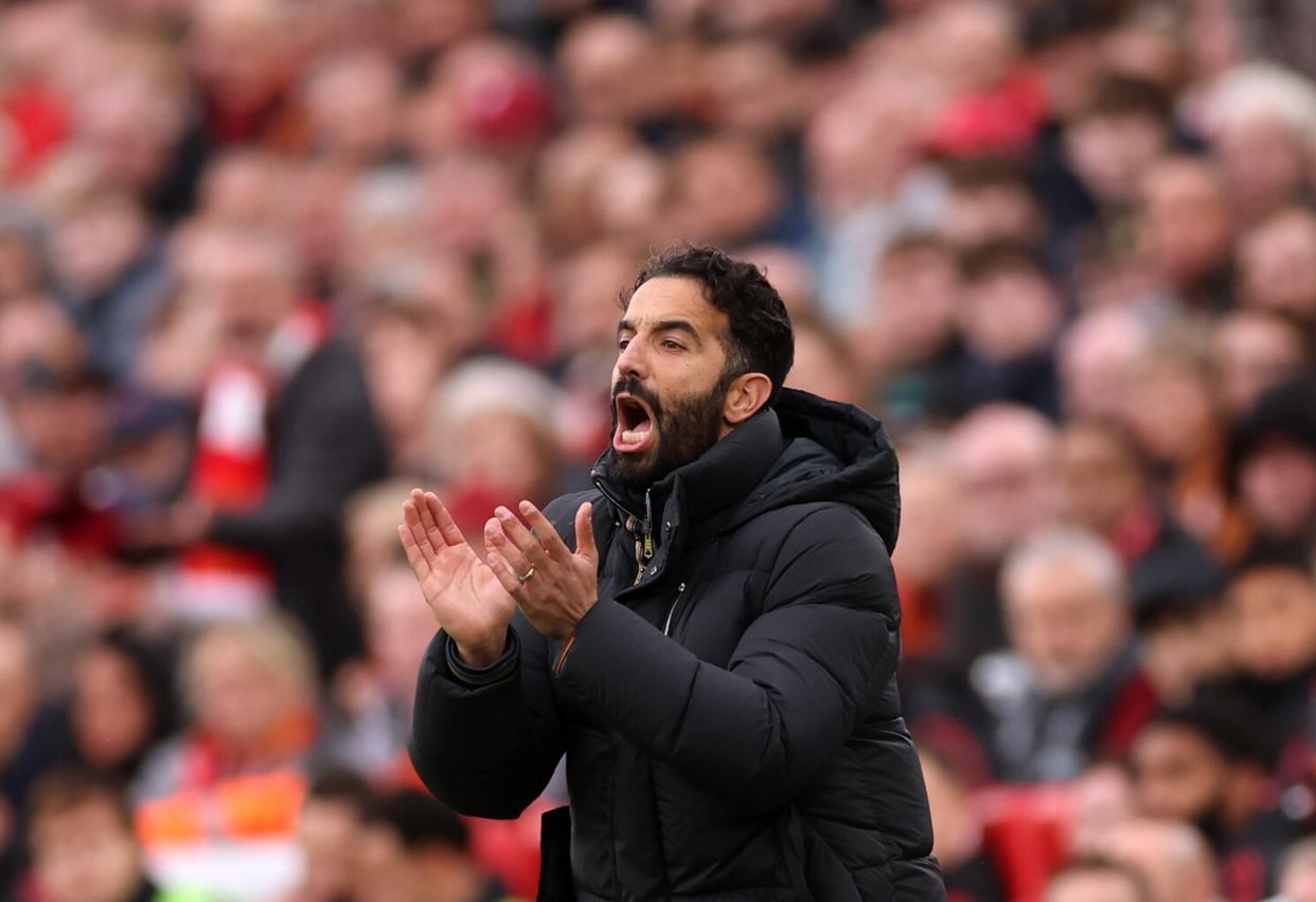 曼联主帅阿莫林：从下课危机到希望之帅，老特拉福德见证逆转