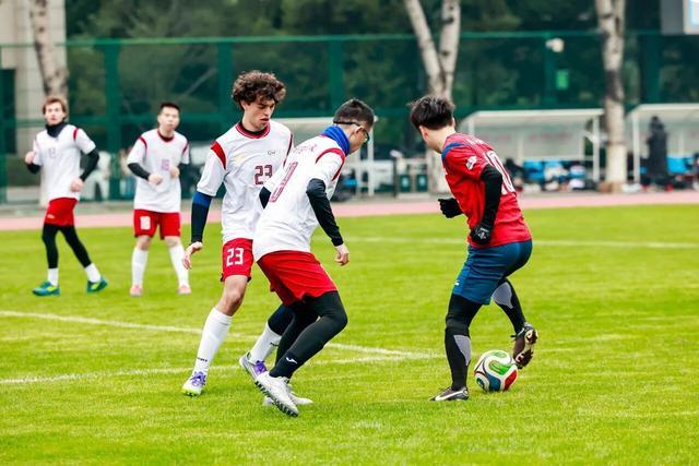 中意美三校联合举办"ACE Cup"足球友谊赛，共促国际教育交流