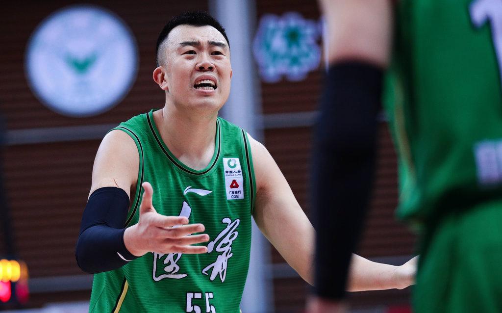 CBA新赛季8大球队短板分析：辽篮中锋危机，广东四号位告急