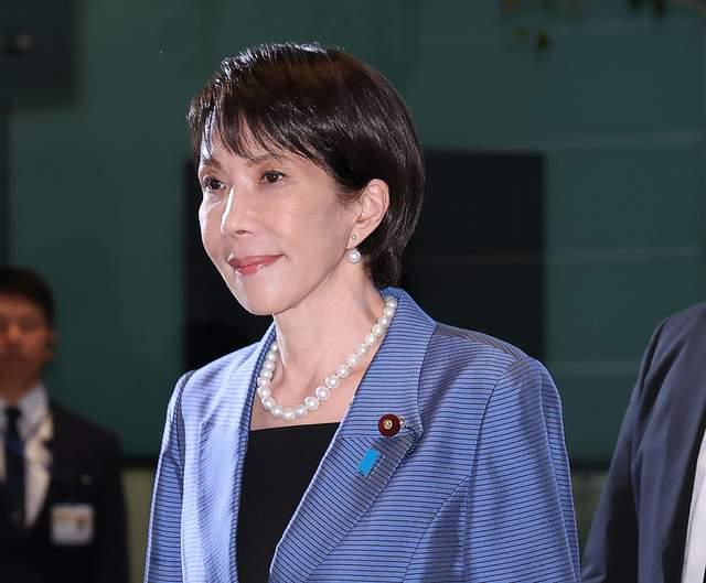 高市早苗首相道歉频发，日本社会面临多重挑战