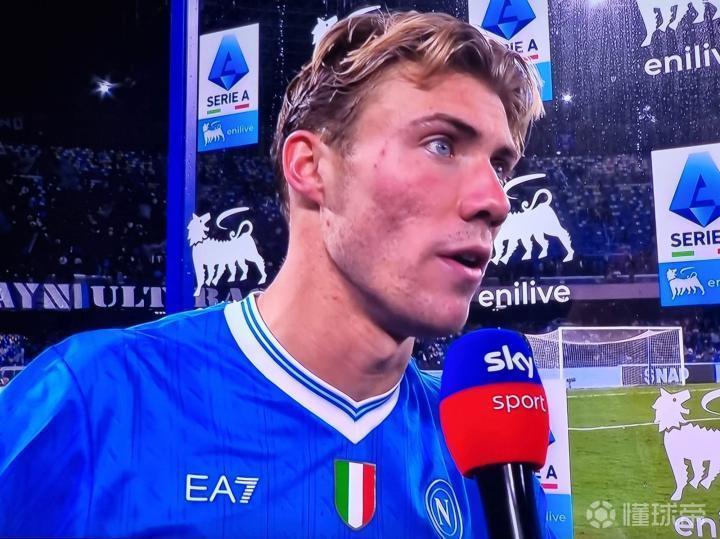 罗体：霍伊伦今日接受医疗评估，孔蒂或启用无锋阵战国米