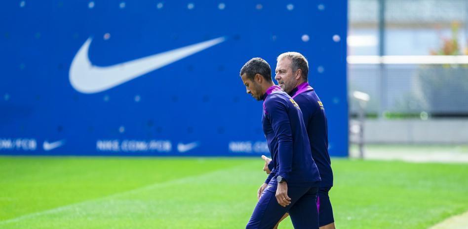 世体曝：蒂亚戈无教练执照，难替弗里克指挥国家德比