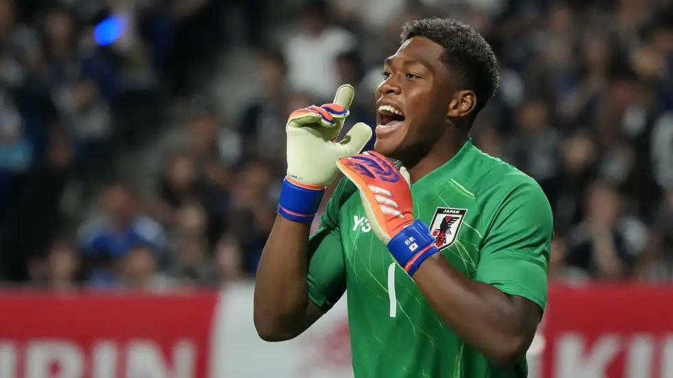 铃木彩艳：切尔西米兰关注我，目标成为世界顶级门将