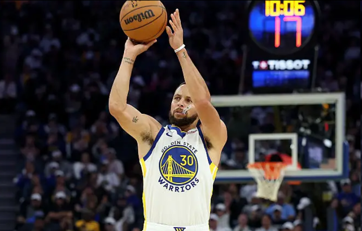 库里回应NBA赌博丑闻：比赛公正性不受影响，球员职责明确