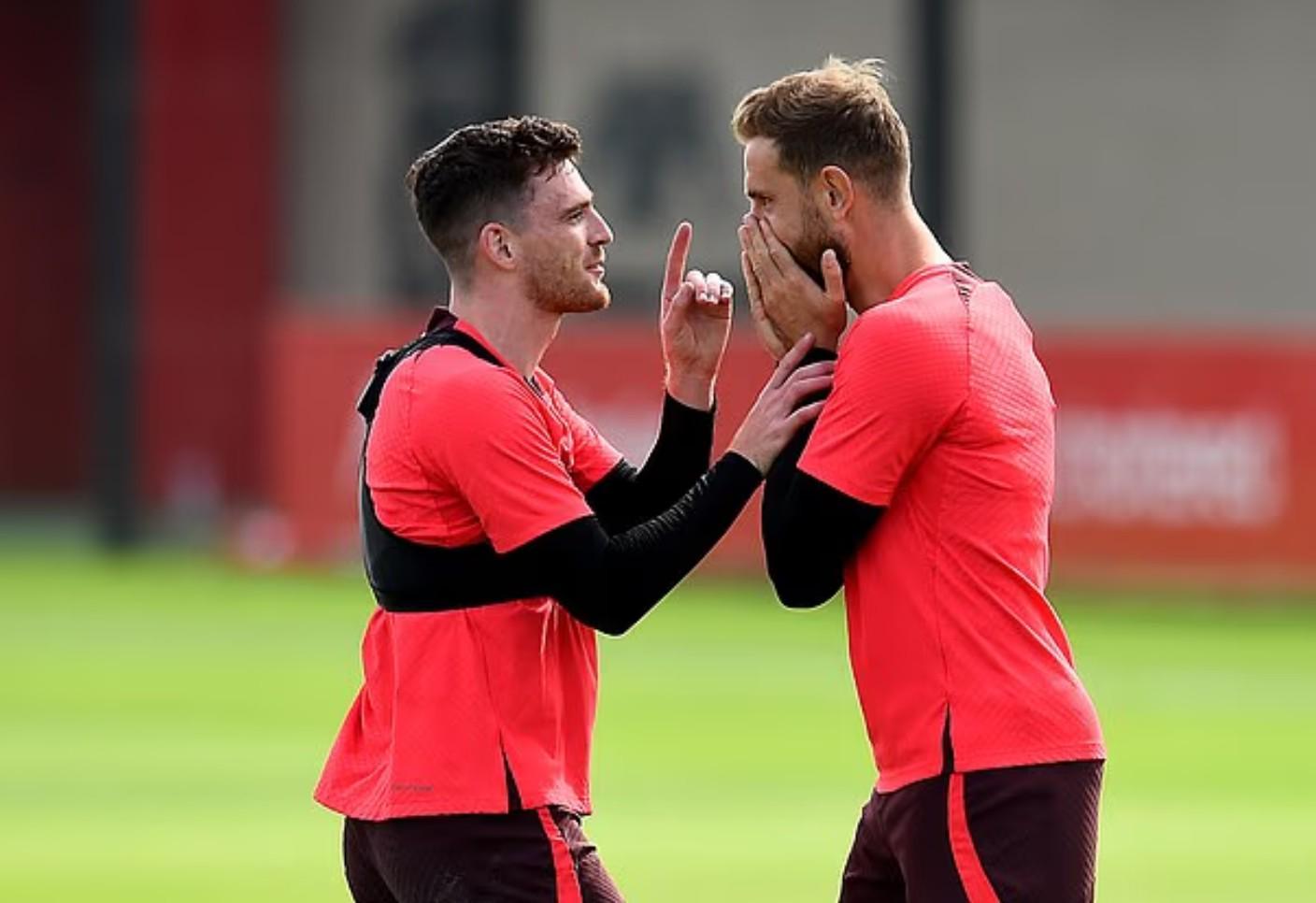 罗伯逊谈赛前互动：不联系亨德森因他不会回复