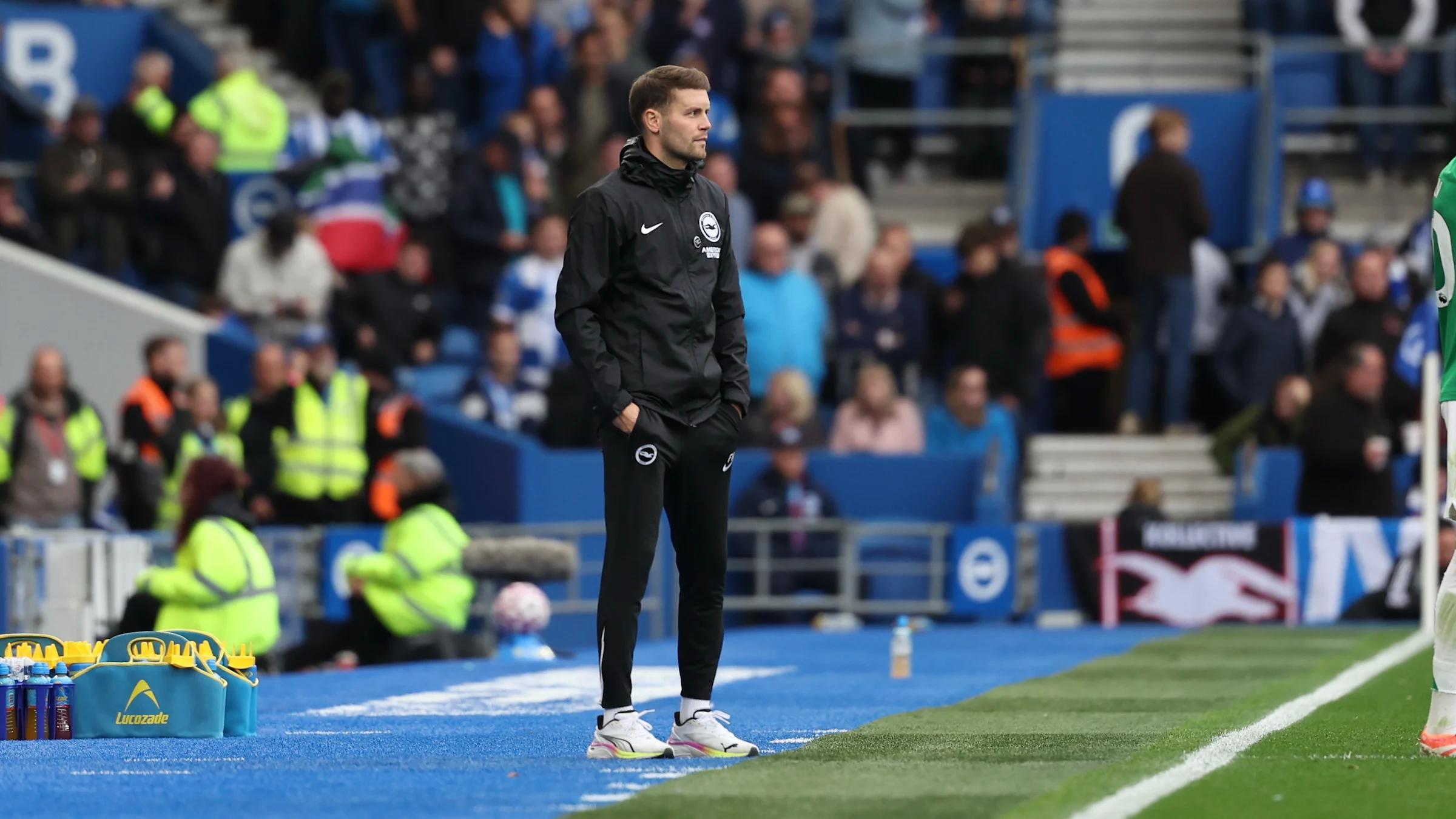 布莱顿主帅许尔策勒盛赞阿莫林：英超顶级教练的实力与风采