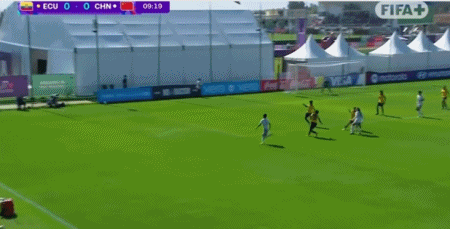 U17女足世界杯：中国女足U17半场4-0领先厄瓜多尔，曾屹婕传射建功
