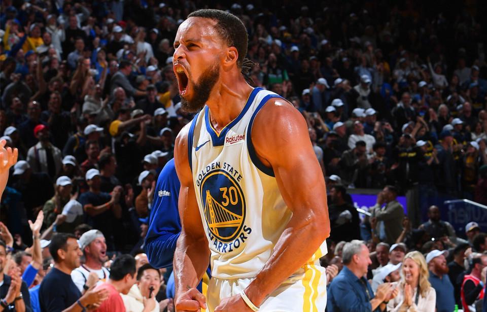 库里狂轰42+6+7！勇士加时胜掘金，37岁库里再创历史