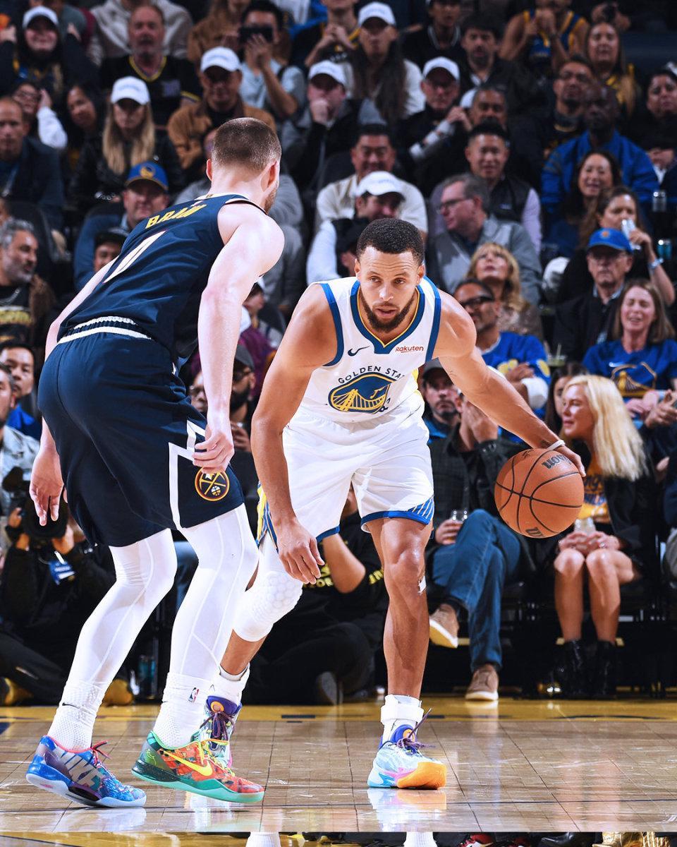 库里42+6+7力克约基奇！戈登50分创生涯新高难救主