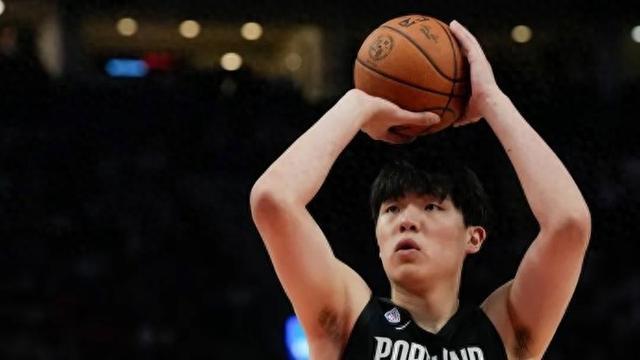 从姚明到杨瀚森：中国球员的NBA征程，每一步都靠自己闯