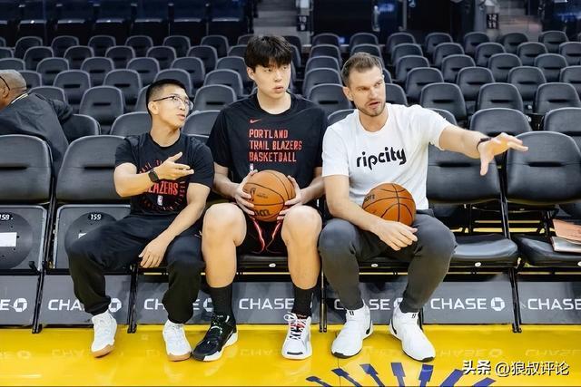 斯普利特接任开拓者主帅引关注，杨瀚森或迎新机遇