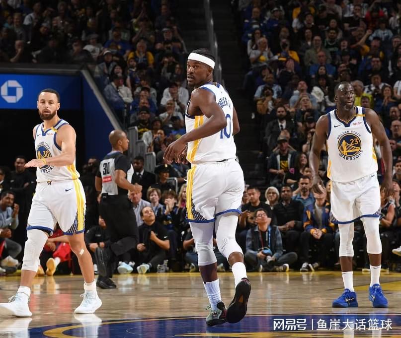 勇士豪取两连胜！库里42分力压约基奇，戈登50分难救主