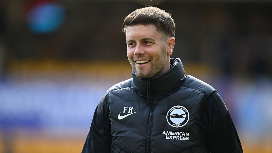 布莱顿主帅前瞻曼联战：期待与顶尖教练过招，警惕红魔立体进攻