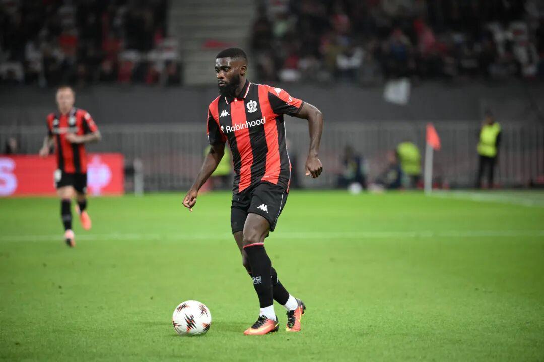 登贝莱摘金路上，多少队友成为陪跑过客