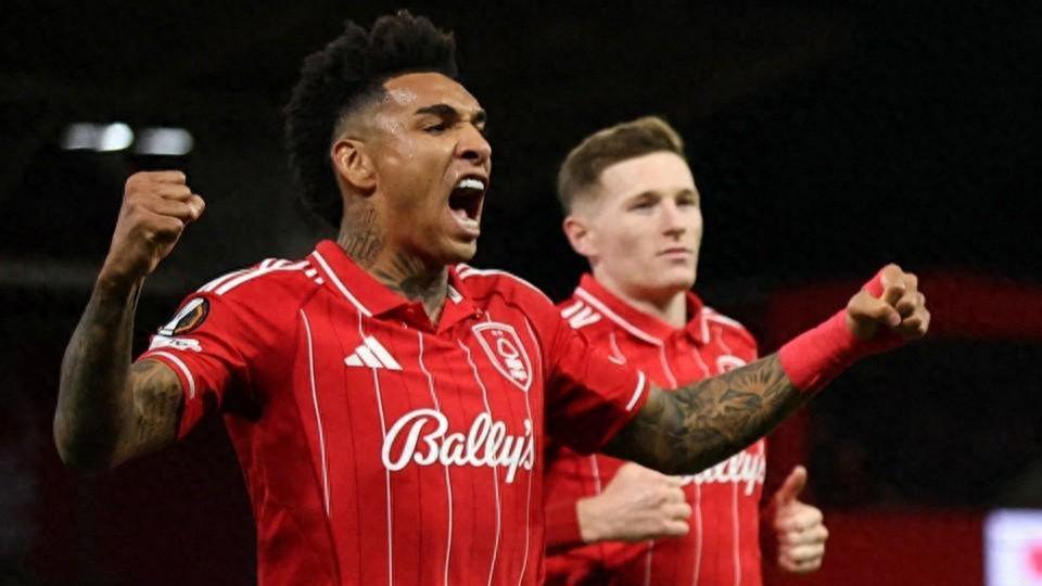 换帅显奇效！诺丁汉森林解雇澳波后首战2-0完胜波尔图