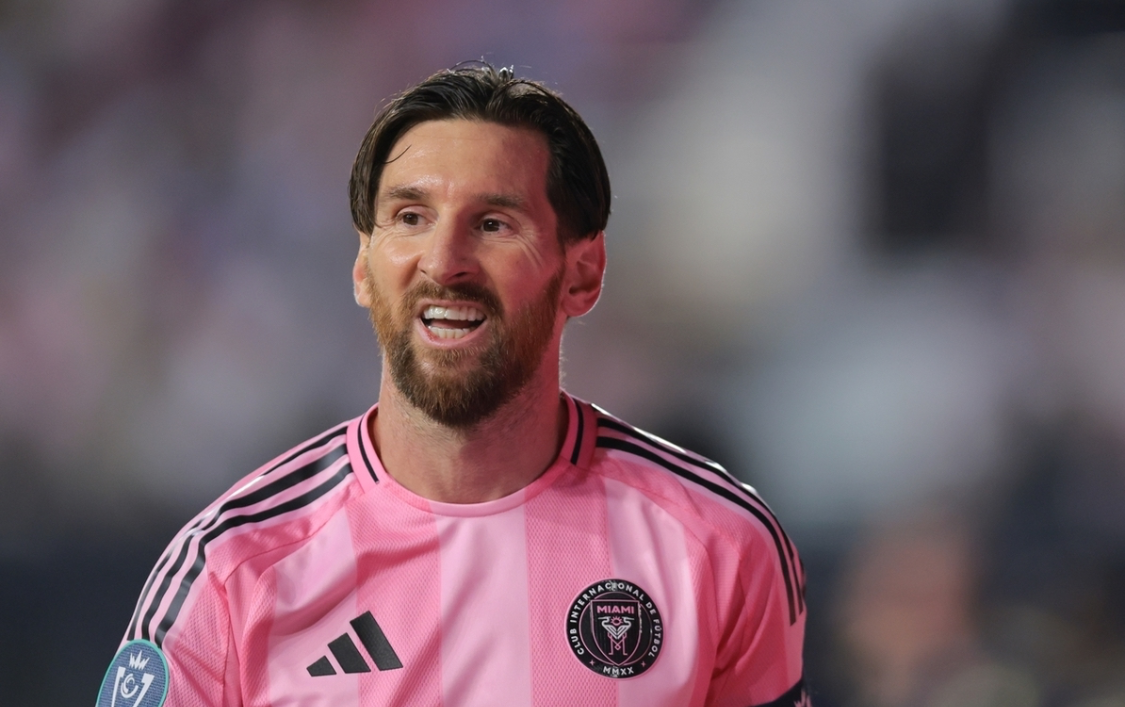 梅西续约后强势领跑MVP候选，数据碾压独占鳌头