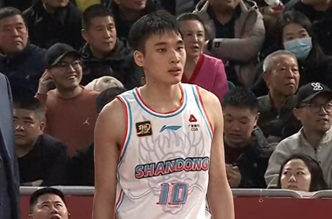 山东男篮新动态：克里斯归期定，威廉姆斯加盟，校园互动升温