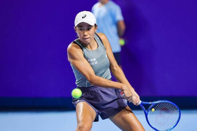 张帅伤退无缘广州网球公开赛女单决赛，李吉妮孙璐璐晋级