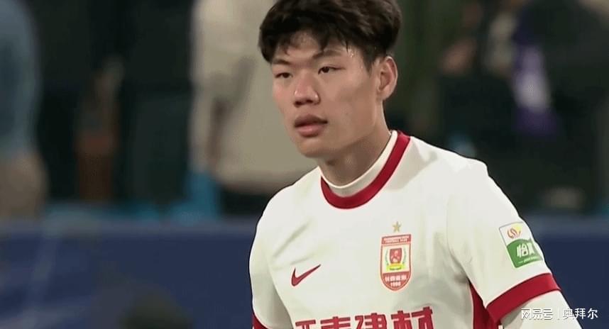 亚泰憾平津门虎：王禹红牌+贺一然乌龙成降级隐忧