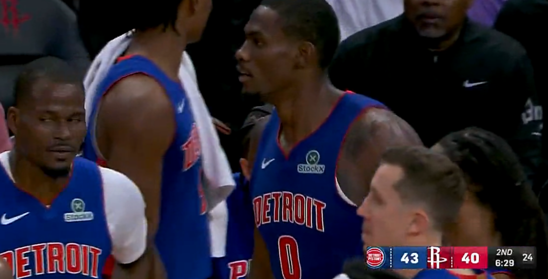 杜伦火箭VS活塞冲突升级！肘击阿门头部遭二级恶意驱逐