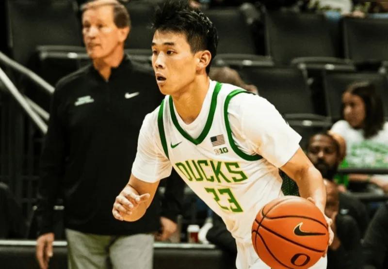 林葳NCAA首秀惊艳！主帅赞其串联能力，仍提醒需优化进攻选择