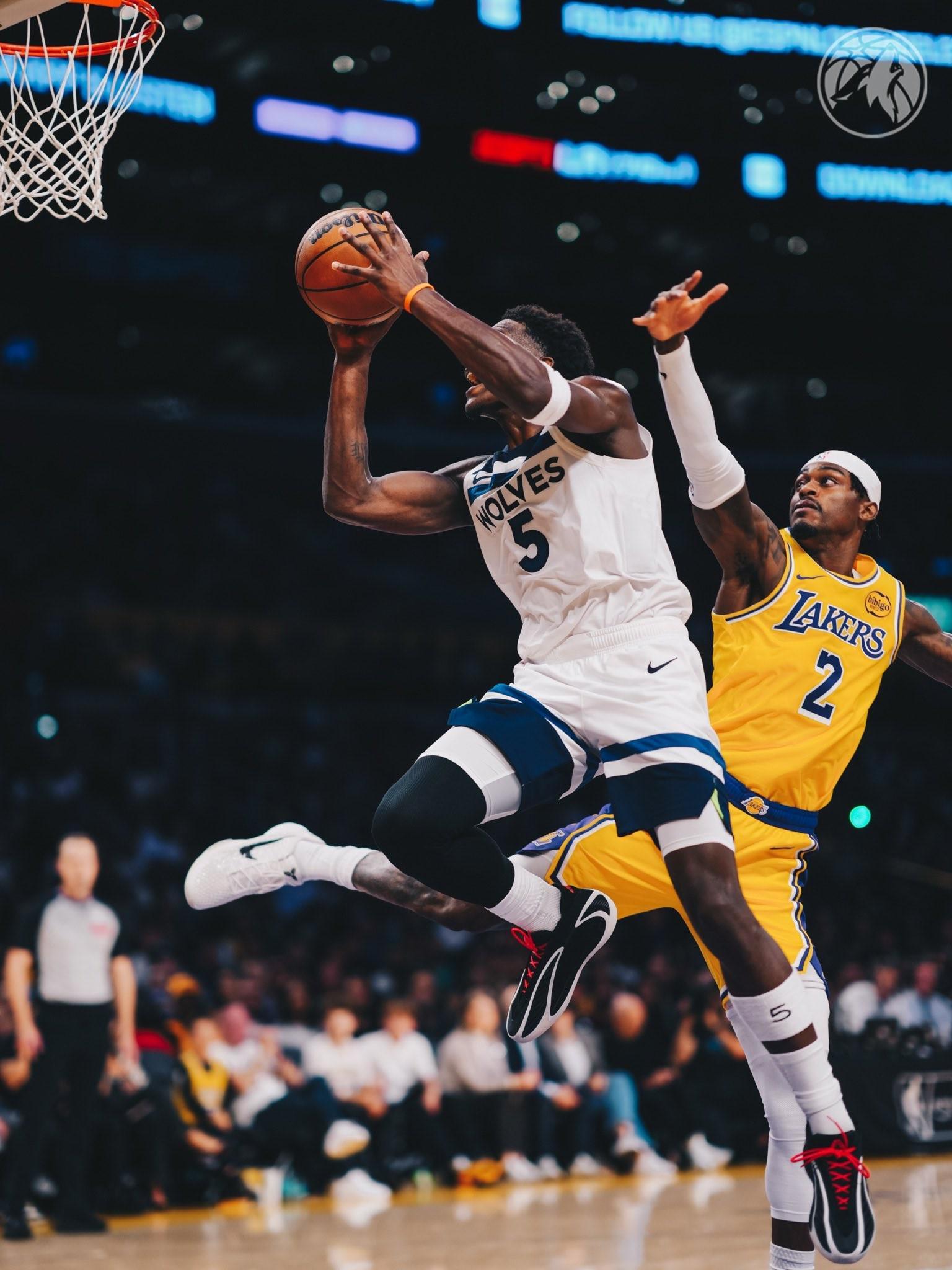 爱德华兹31分难救主，森林狼客场负湖人，东契奇49分闪耀