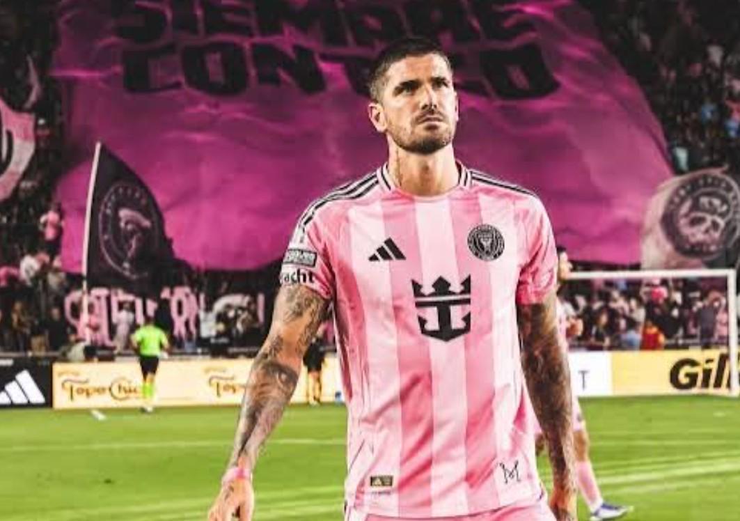 德保罗盛赞梅西续约：独一无二的存在，期待继续并肩作战