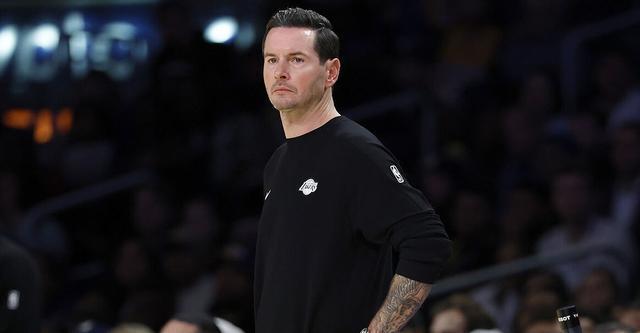 雷迪克揭秘：湖人新赛季首胜 第三节创队史罕见一幕