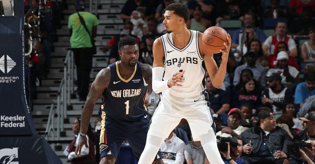 文班29+11+9锡安27+10 圣安东尼奥马刺加时险胜新奥尔良鹈鹕