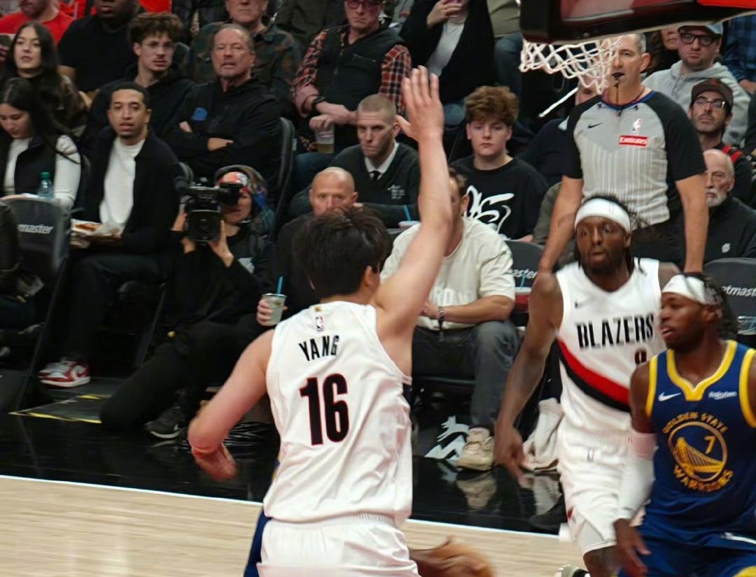 杨瀚森NBA首球！库里35+6难救主，开拓者爆冷胜勇士的五大真相