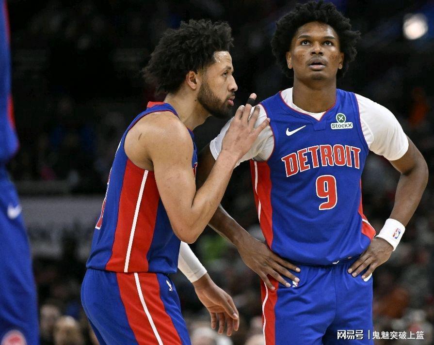 火箭两连败!杜兰特37分难救主,申京低迷康宁汉姆准三双