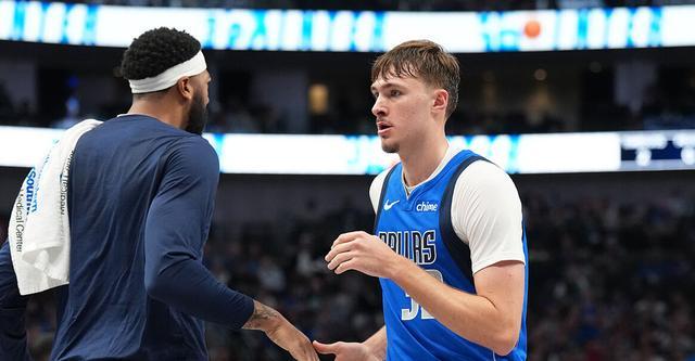 浓眉谈弗拉格：逆境应对出色，NBA赛季如过山车般起伏