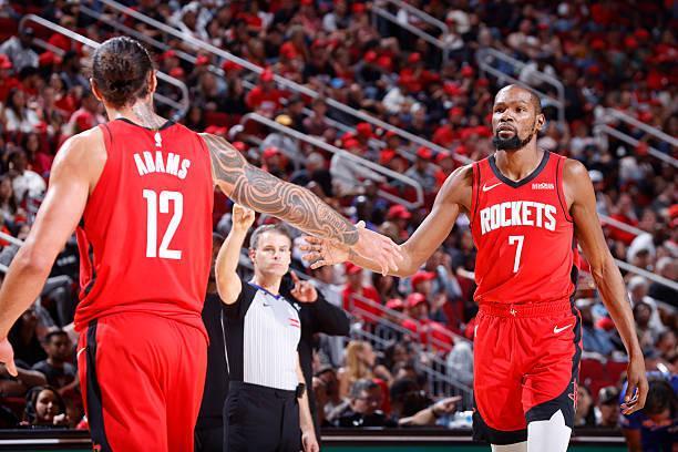 火箭双塔战术效果堪忧，乌度卡还能坚持多久？