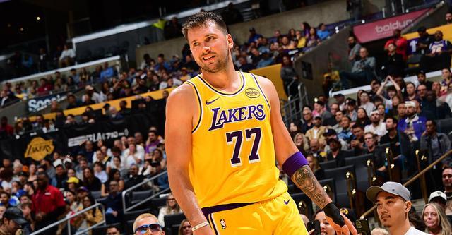 雷迪克透露：本想助东契奇破50分 遗憾错失良机