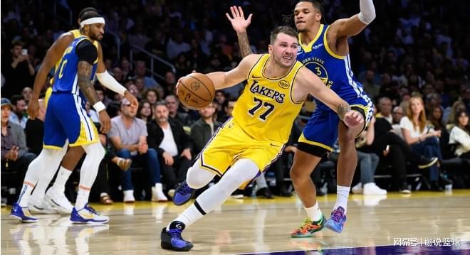 东契奇迎来强援！湖人复仇森林狼，后场新援成关键功臣
