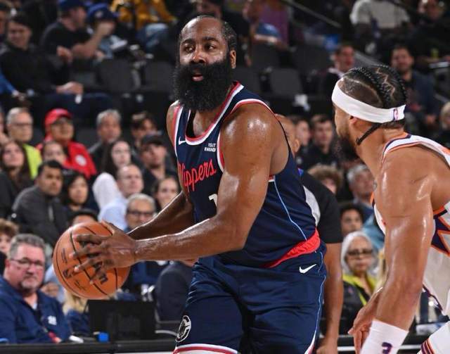 6分2助也能赢！比尔加盟快船后盛赞哈登：终于有了顶级控卫