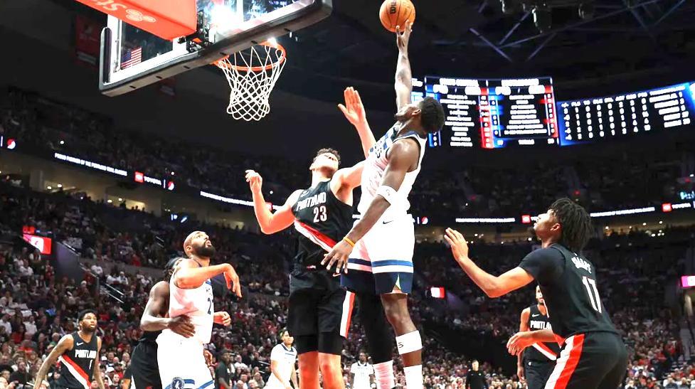 东契奇狂砍49+11！湖人18分大胜森林狼，7大球员表现深度解析