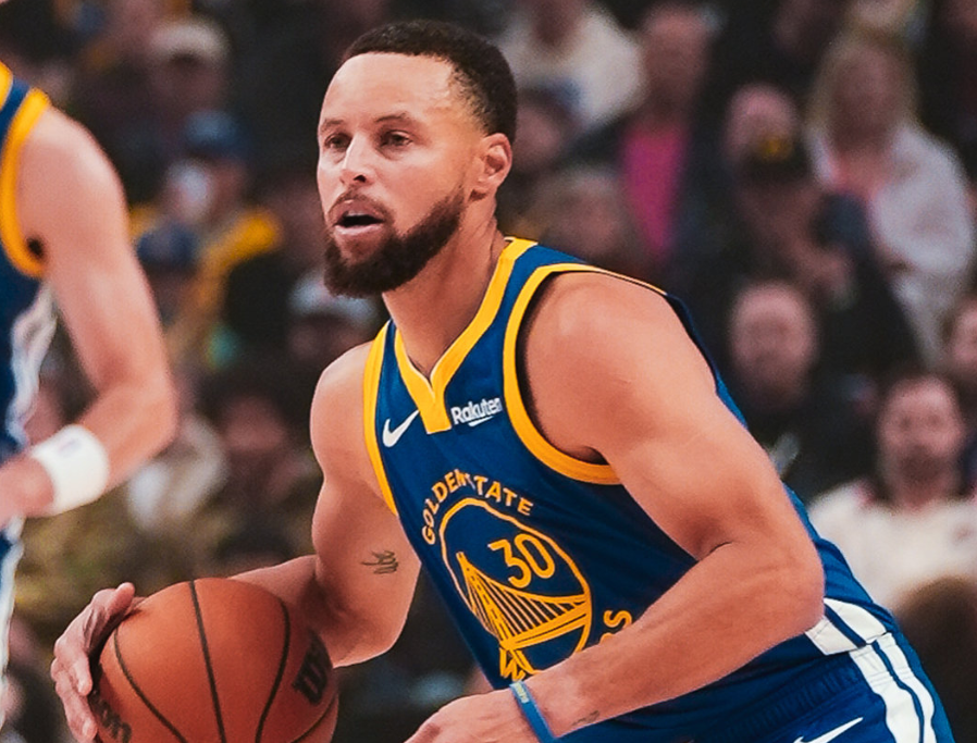 NBA常规赛爆冷！勇士20分惨败开拓者，杨瀚森暴扣成亮点