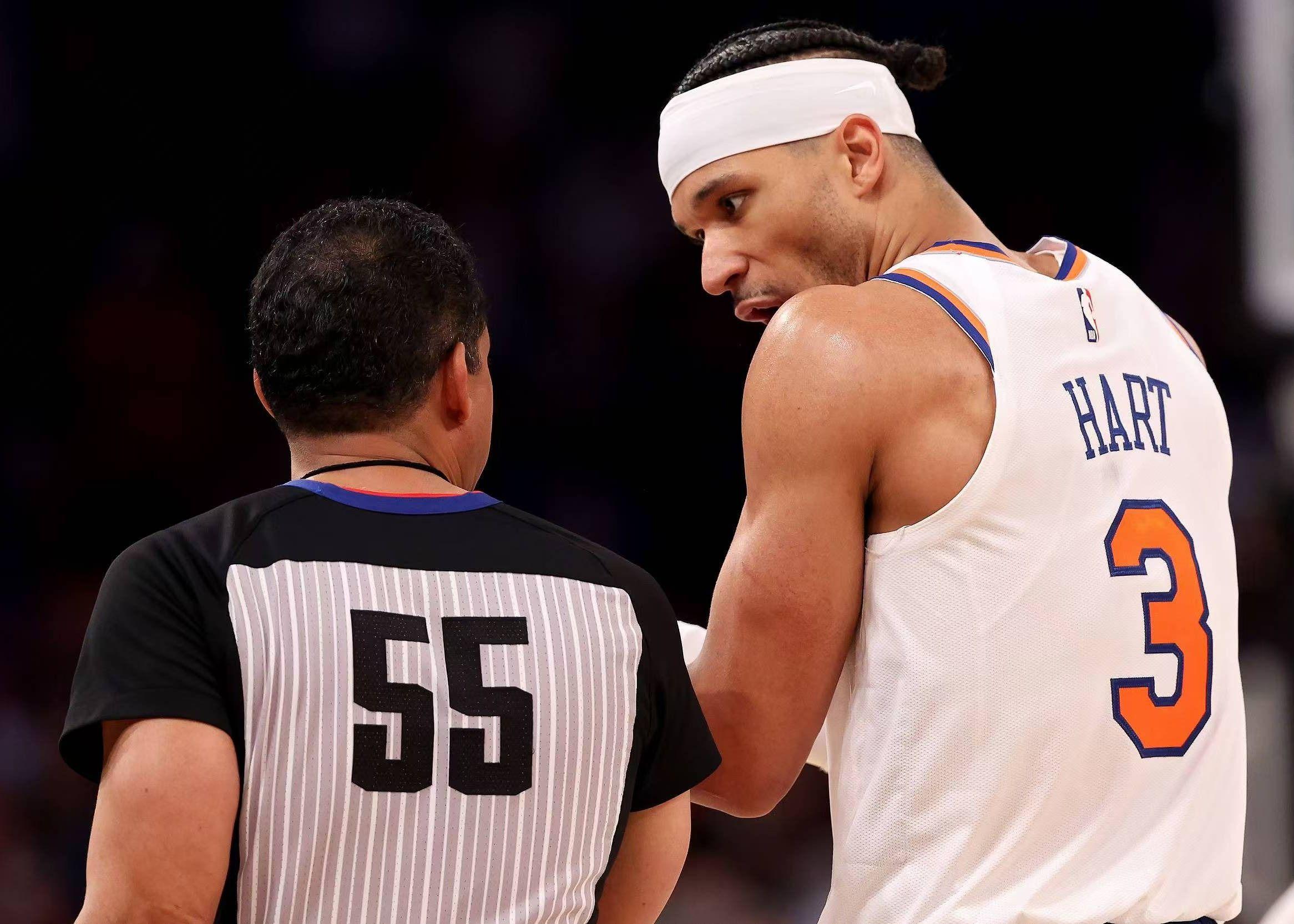 手感欠佳仍显价值！哈特复出8中1仅得2分却狂揽14篮板