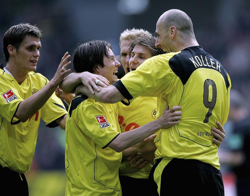 多特蒙德神锋工厂：莱万、哈兰德等传奇9号球星全解析