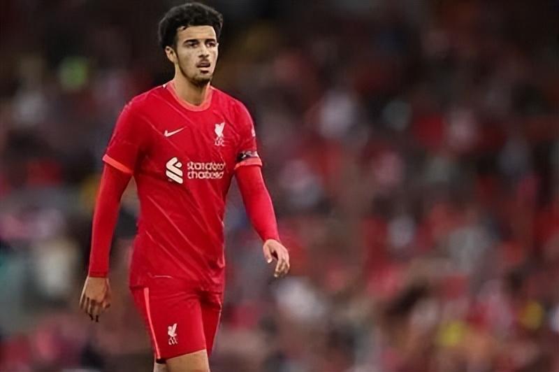 4500万欧中场新星！24岁琼斯欧冠惊艳，利物浦争冠关键人物