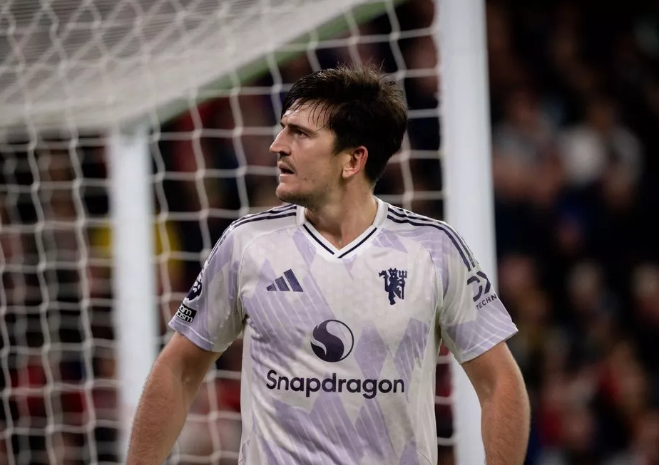 曼联vs布莱顿赛前伤情：马奎尔、芒特出战存疑，布莱顿6将或缺席