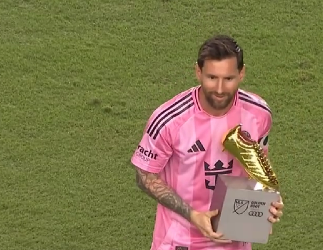 梅西美职联再献双响！头球+推空门创891球新纪录，率队3-1占先机